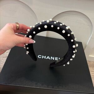Black Headband with Pearl Accents